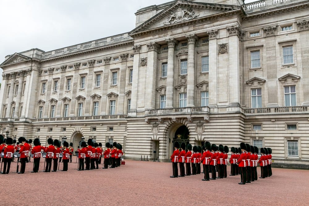 cambio de la guardia en Buckingham Palace