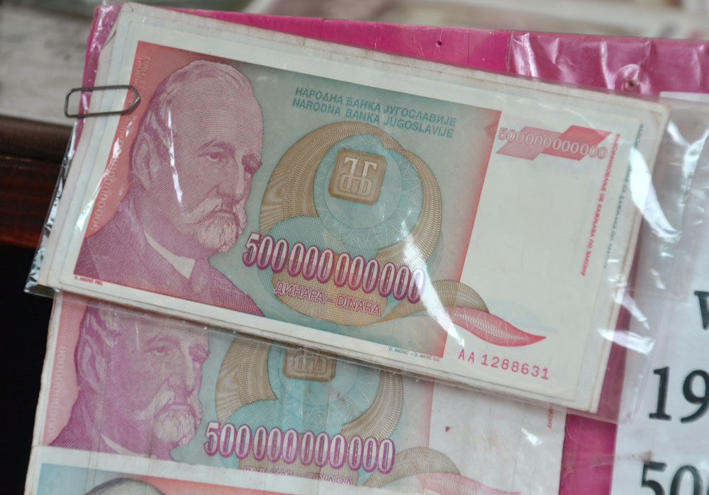 monedas balcanes