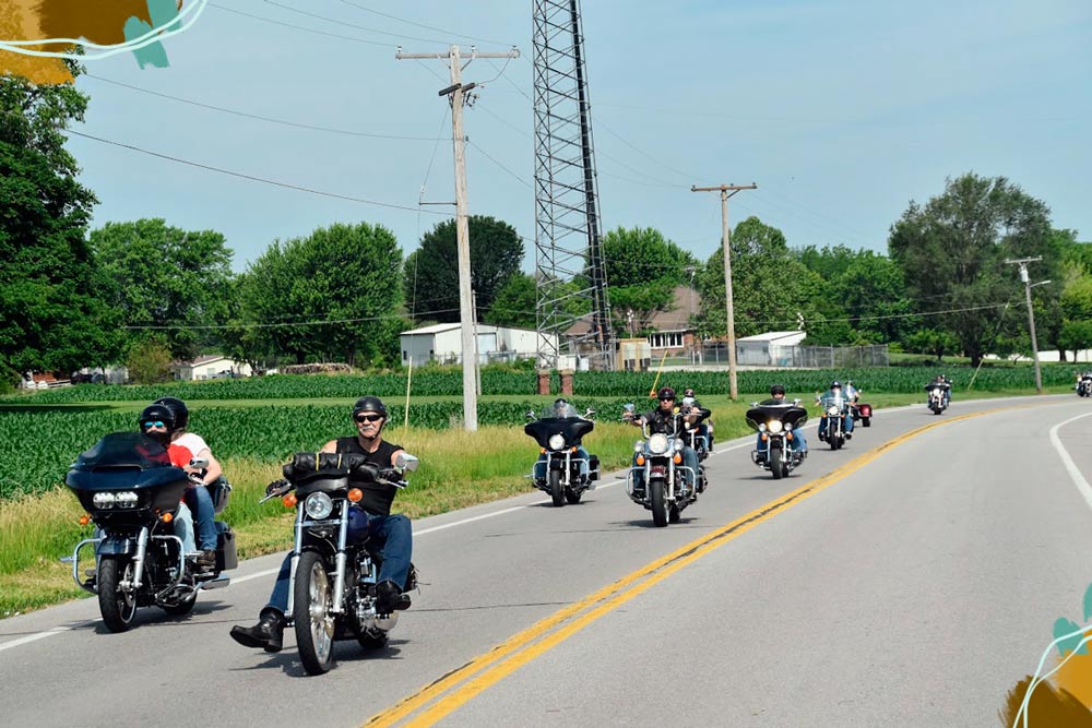 moteros en carretera USA