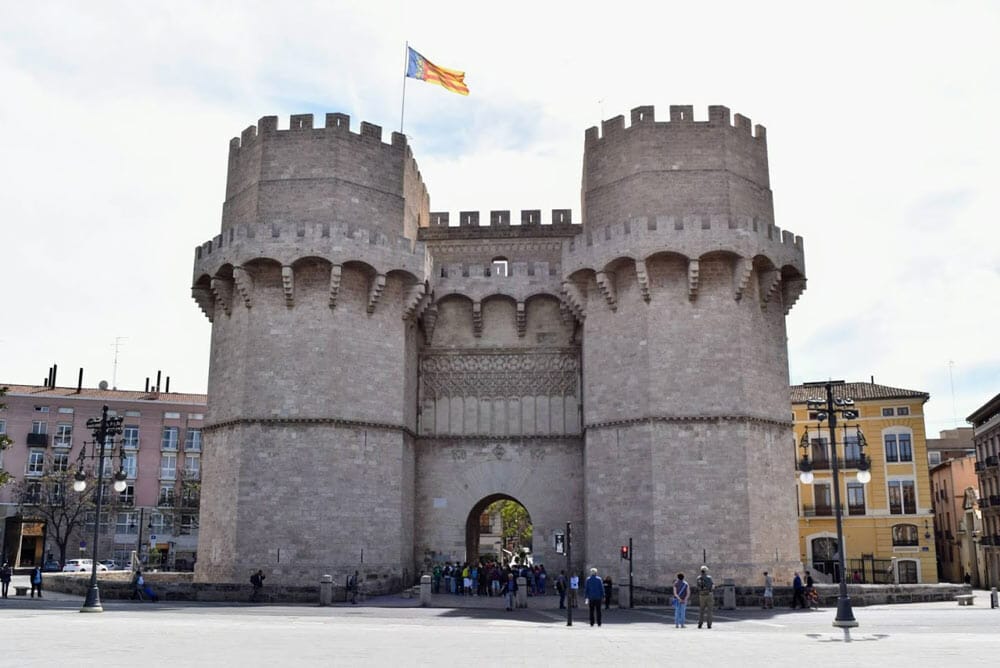 Torre de los Serrano en Valencia