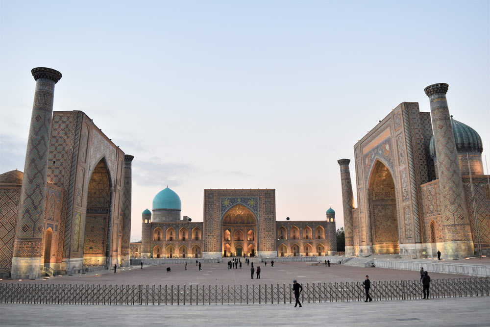 Plaza del Registan Samarcanda Uzbekistán