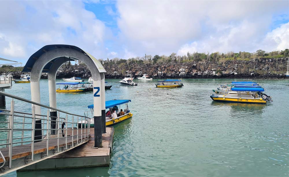 bote taxi barcos en Galápagos