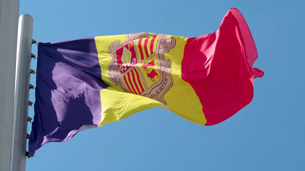 curiosidades de Andorra bandera