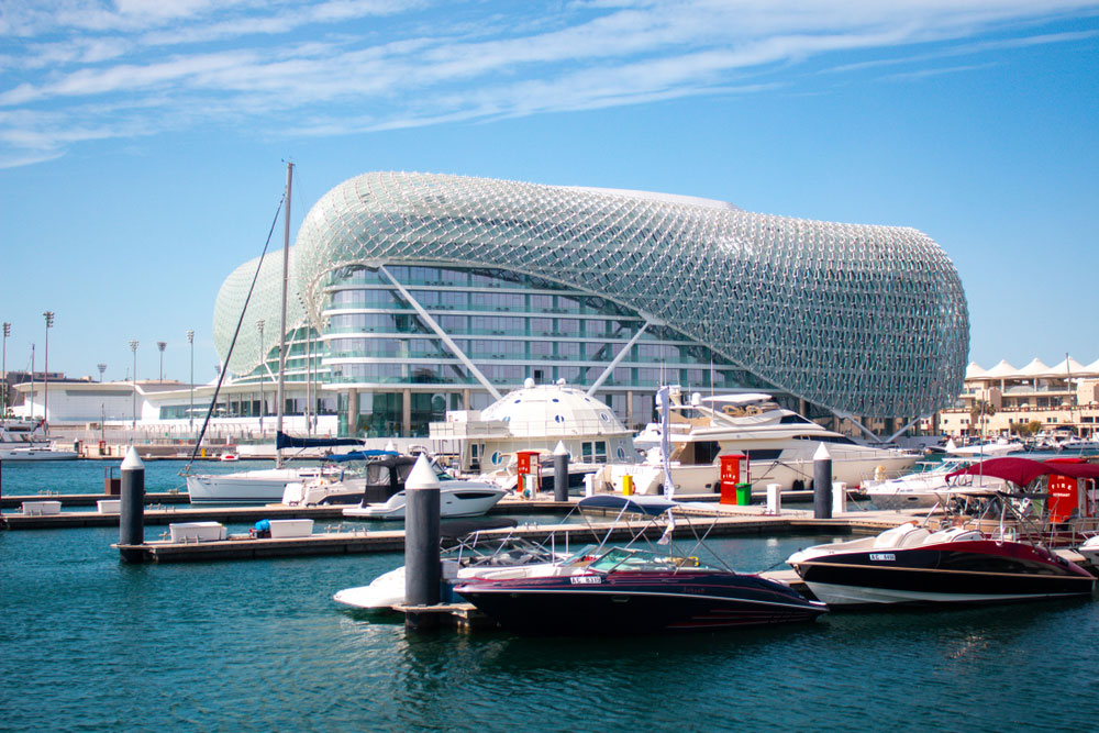 puerto Yas Marina