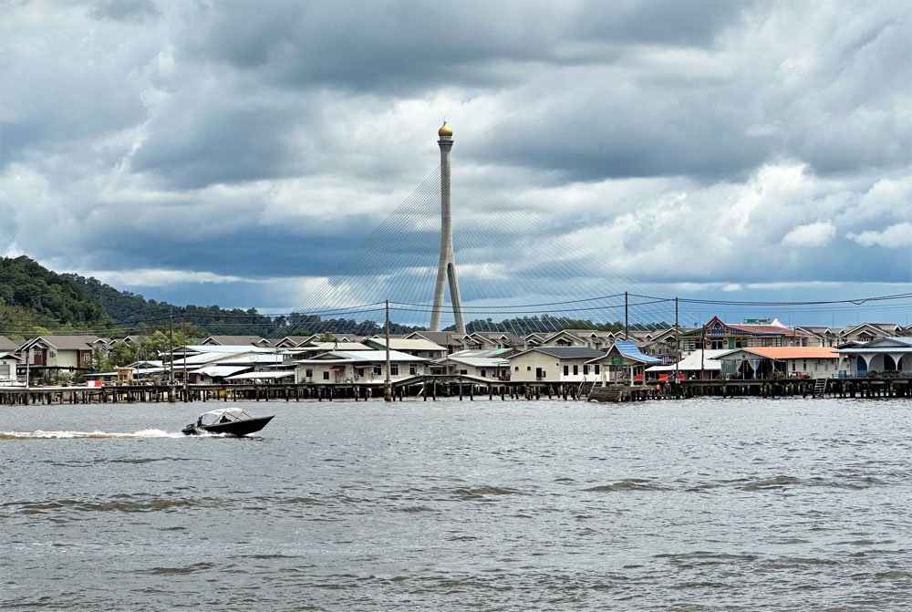 pueblo flotante Kampung Ayer Borneo Malasia