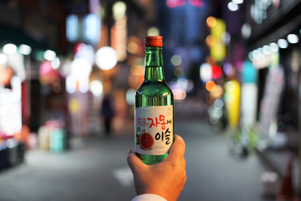 cuanto cuesta viaje a Corea botella Soju