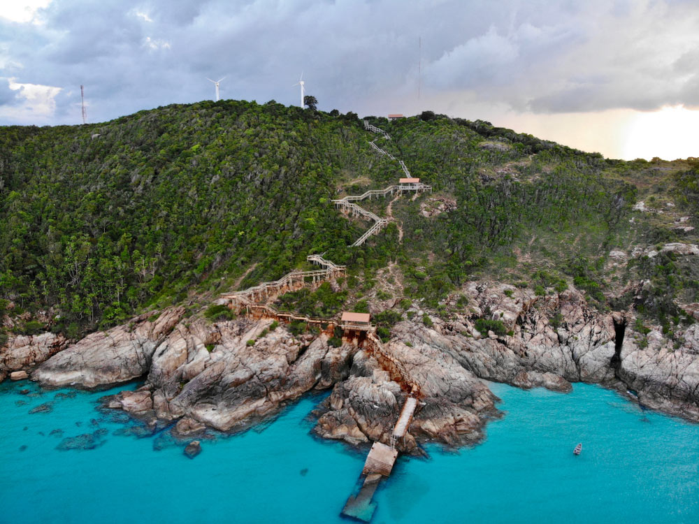 que hacer en las islas Perhentian molinos eólicos