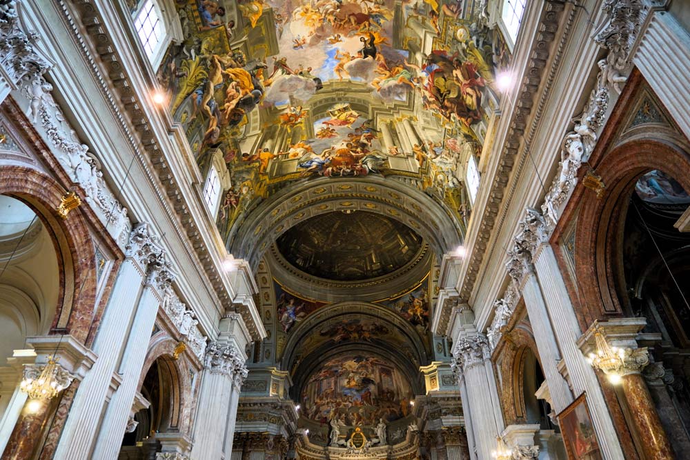 interior de la Iglesia de San Ignacio de Loyola en Roma