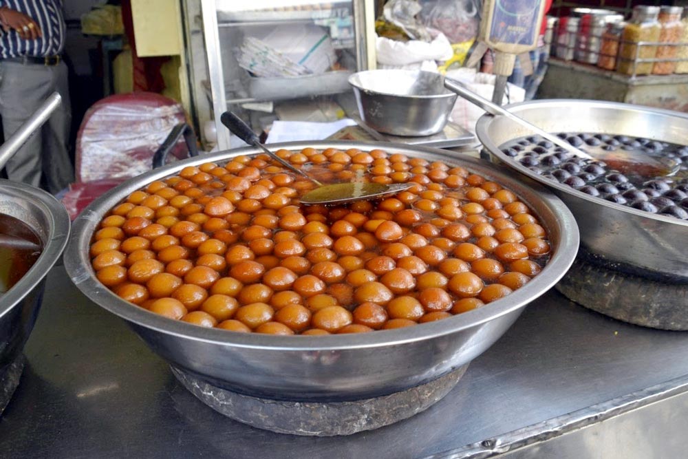 gulab jamun dulce en India