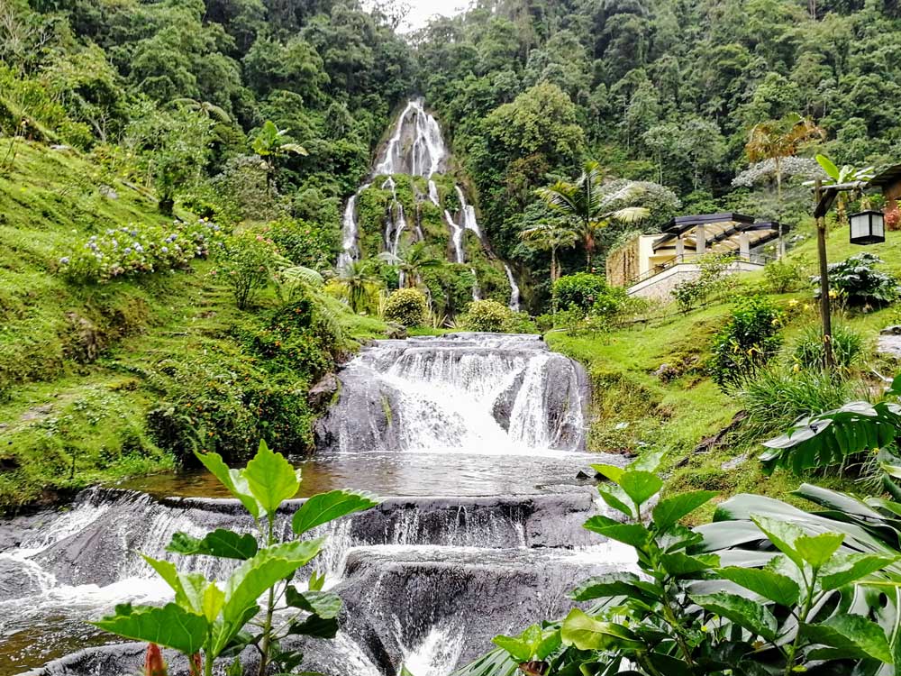 cascada de los termales de santa rosa