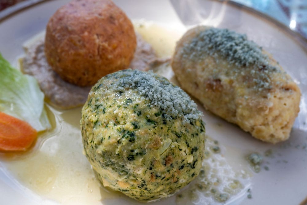 Canederli plato típico de los Dolomitas