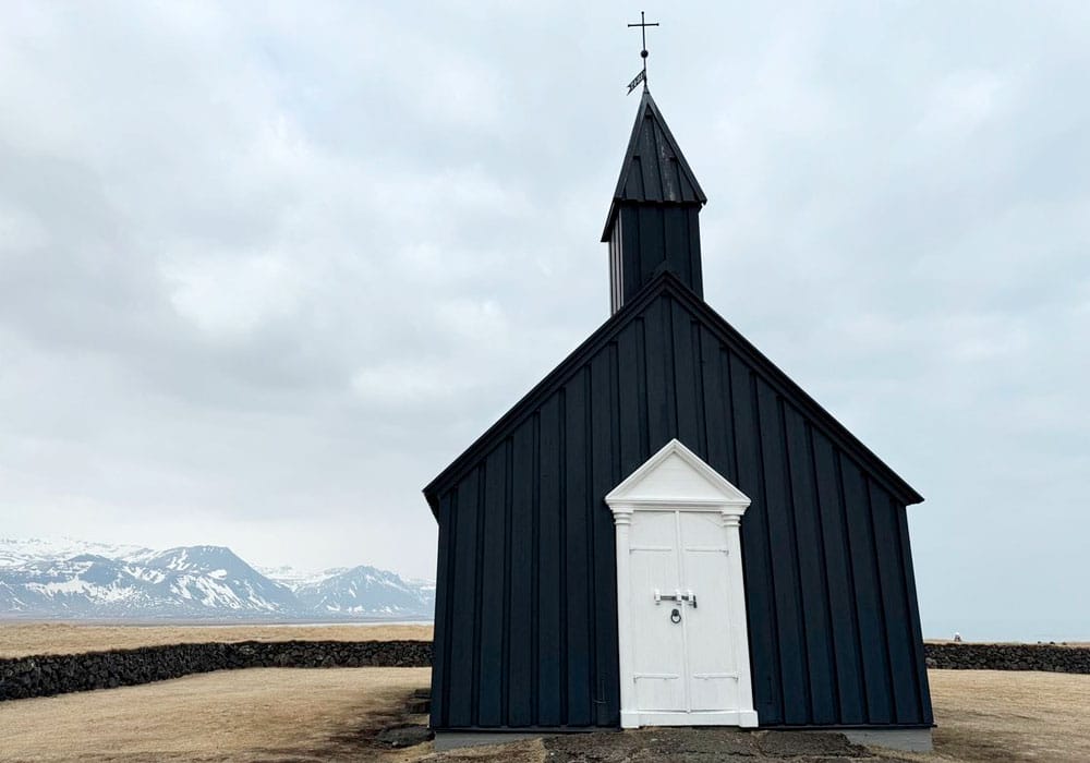 Búðakirkja iglesia negra de islandia