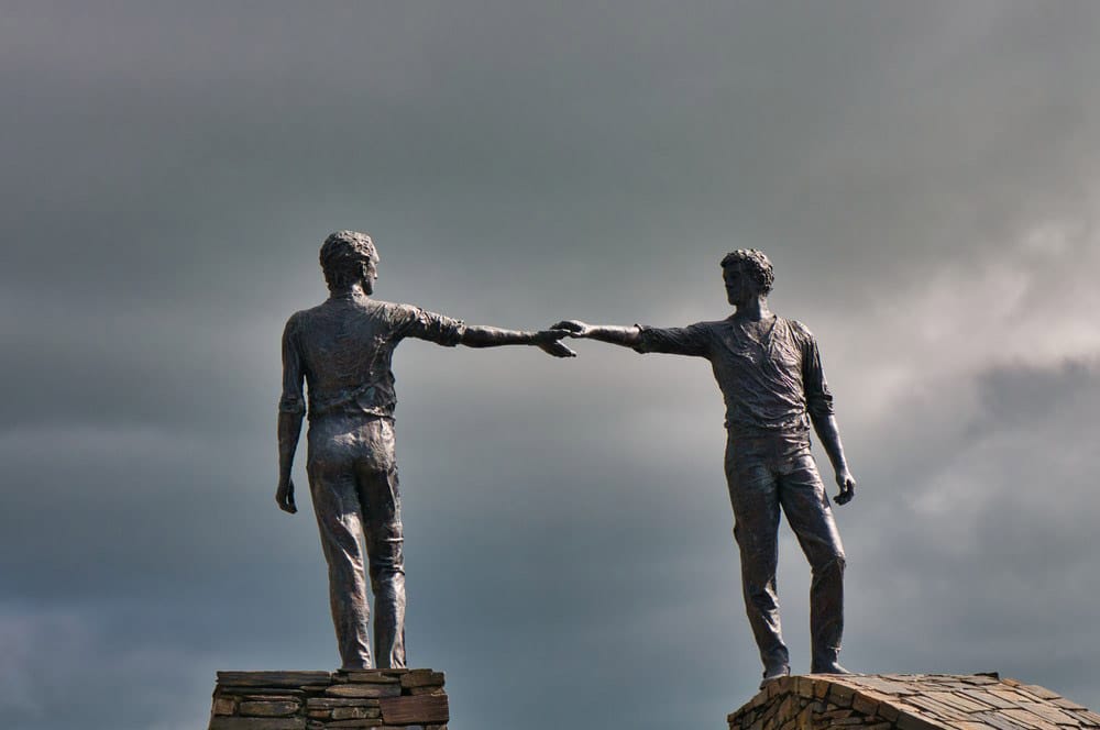 Hands Across the Divide Derry Londonderry