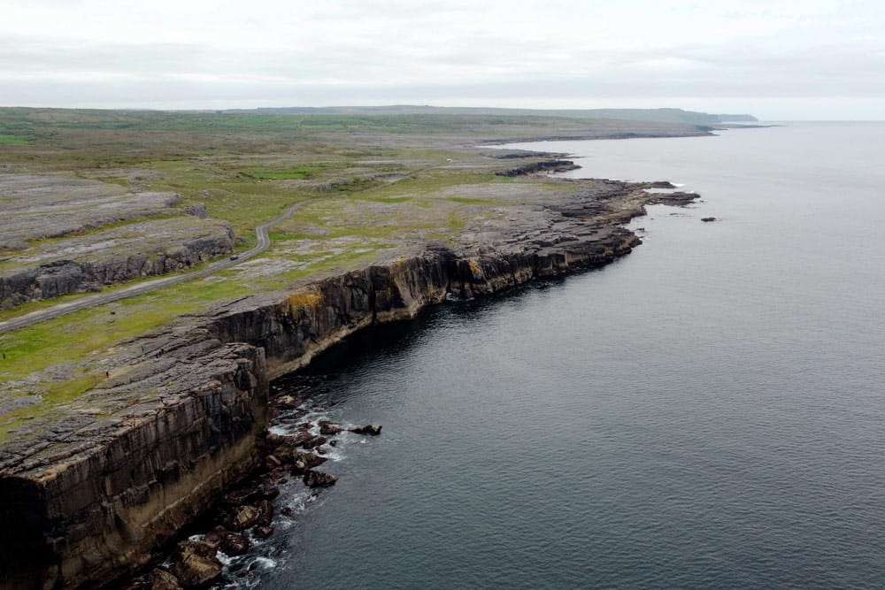 carretera de Costa en Irlanda