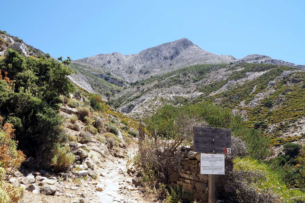 que hacer en Naxos, sendero al Monte Zeus