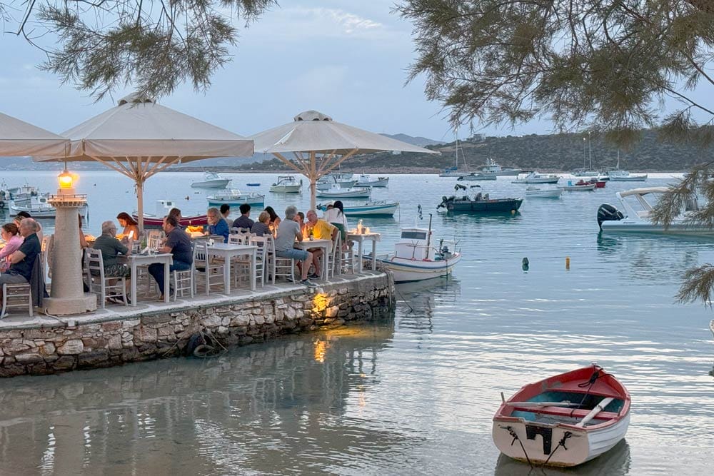 restaurante en Aliki, que hacer en Paros