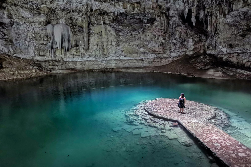 cenote en un viaje a México