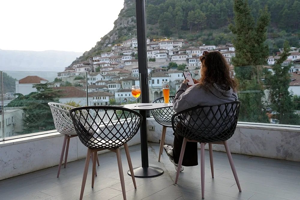 cómo tener internet en Albania