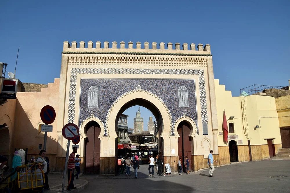 que ver en Fez Marruecos puerta Bab Boujloud