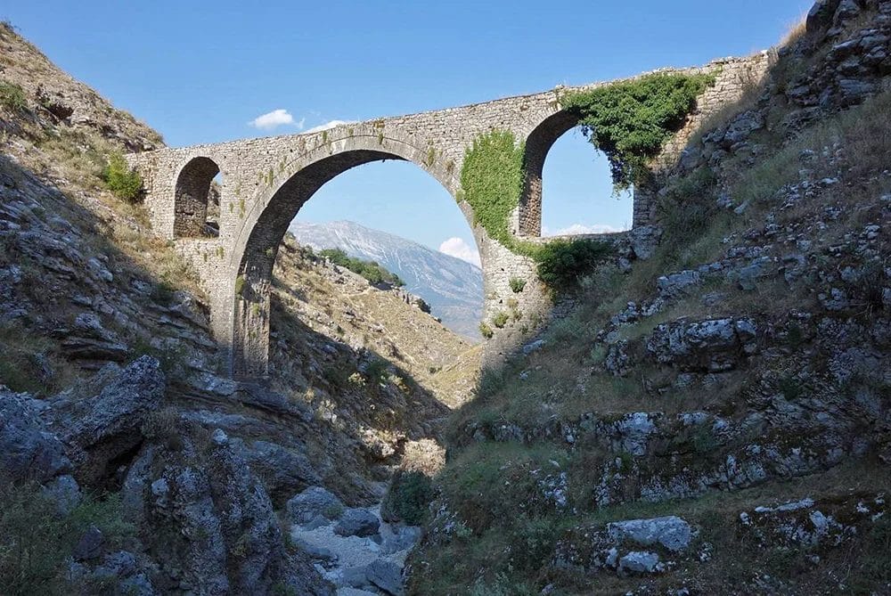 Puente Ali Pasha en Gjirokastra