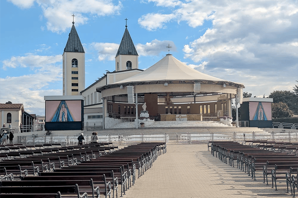 que ver en Medjugorje St. James Church